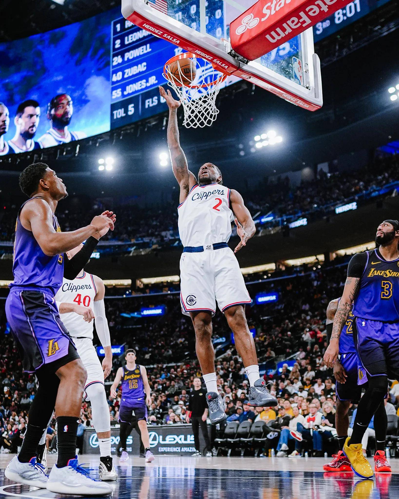 转会期体能课后；洛杉矶湖人状态回暖备战CBA季后赛；引发热议；轮换策略成焦点的简单介绍-体育直播