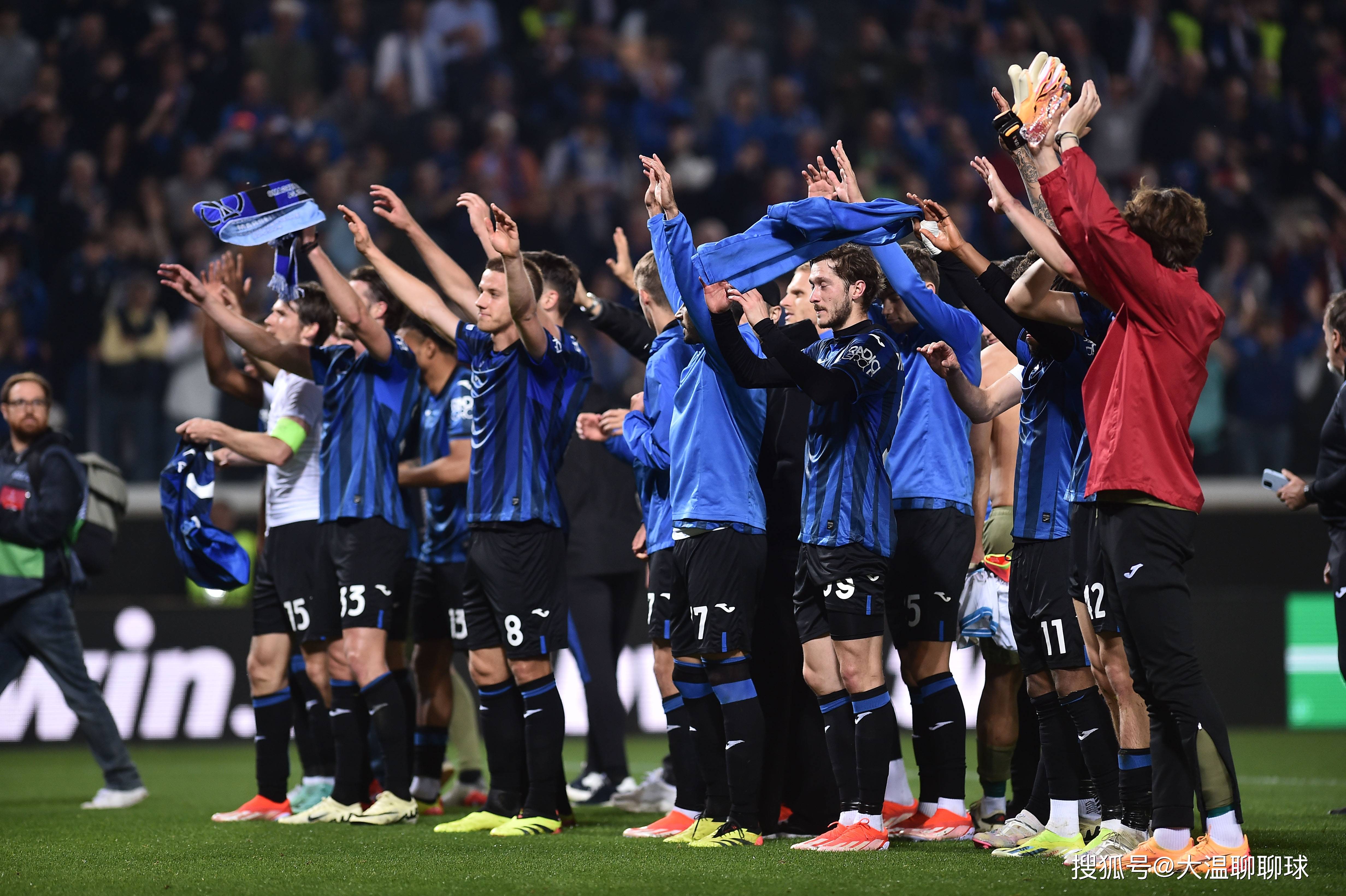 里程碑夜！亚特兰大内部沟通，亚冠加时末段刷纪录，赛场秩序良好，年轻球员得到机会-APP下载